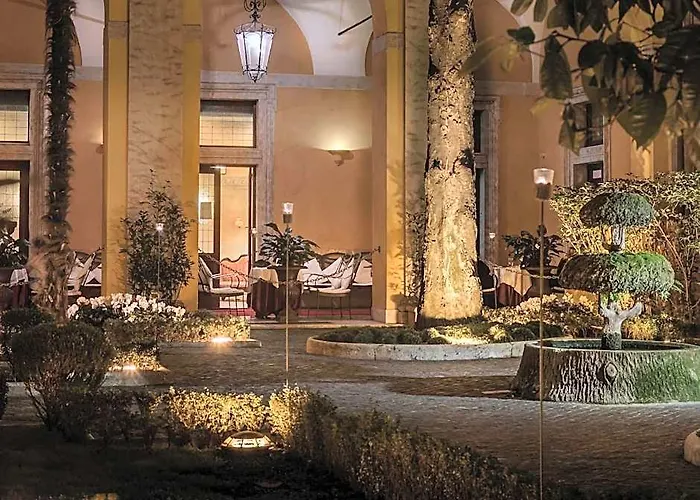 Palazzo Cardinal Cesi 4* Roma