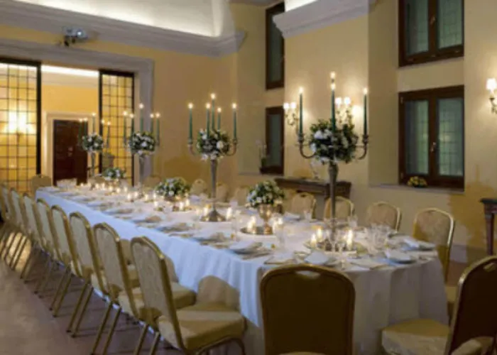 Palazzo Cardinal Cesi 4* Rome