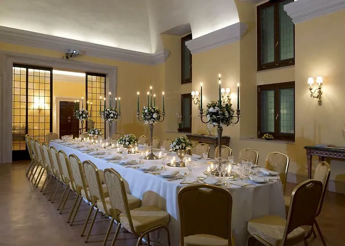 Palazzo Cardinal Cesi Hotel