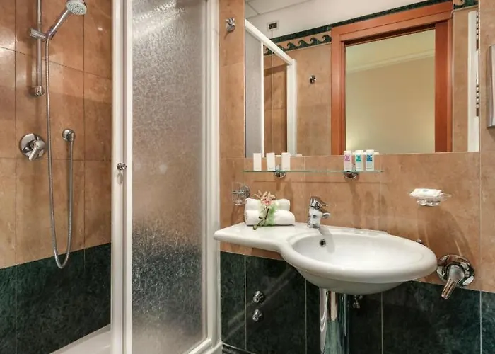 Palazzo Cardinal Cesi 4* Roma